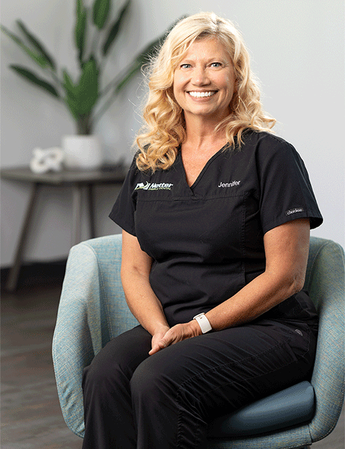Headshot of Dental Hygienist, Jennifer for Netter Family Dental in New Albany, IN.